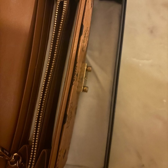 MCM TRACY WALLET ON CHAIN IN VISETOS - Picture 5 of 6